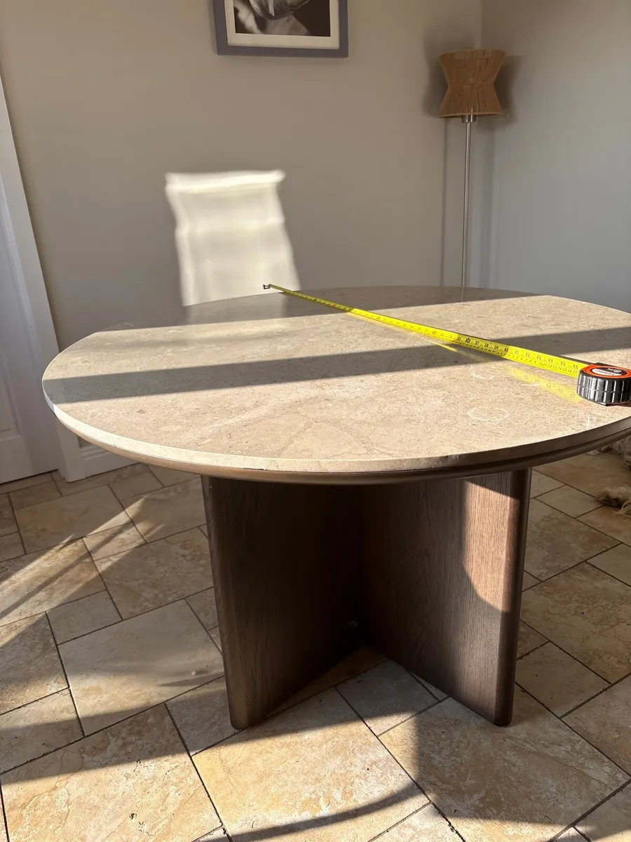Stone top round dining table 1.2 m reduced - Image 2