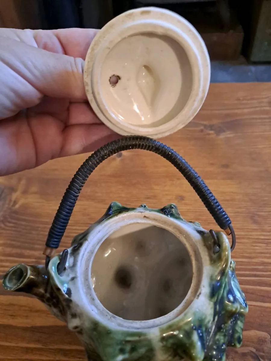 Vintage Japanese Majolica Conch Shell Teapot - Image 3