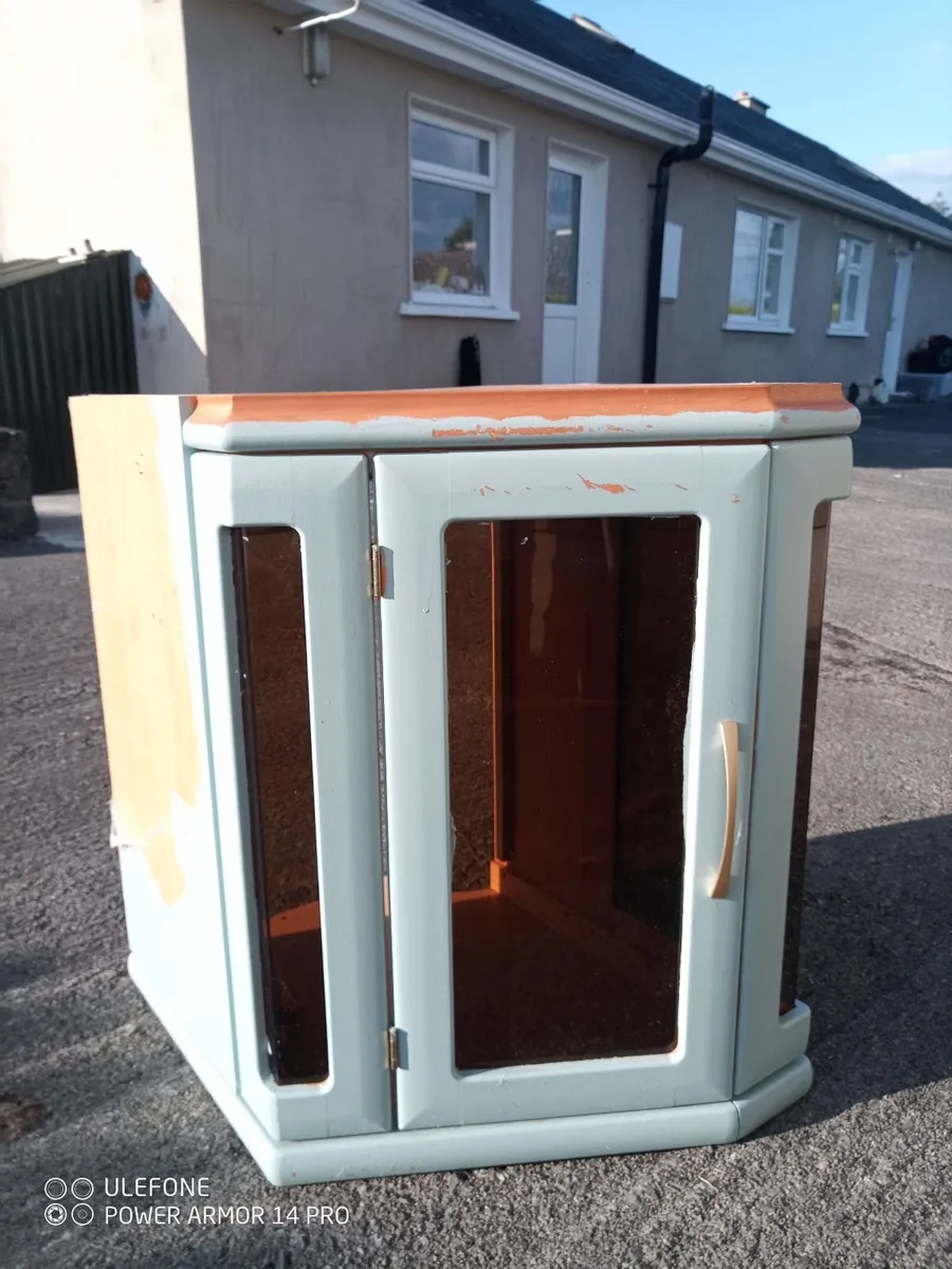 Fireplace, caravan cabinet, pillows, hydro grow - Image 3