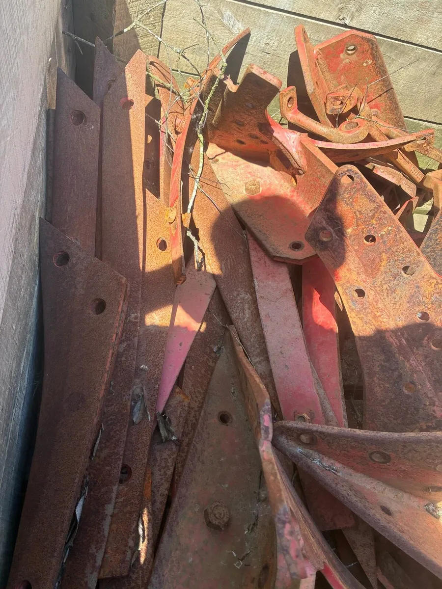 Kverneland plough slatted bodies - Image 2