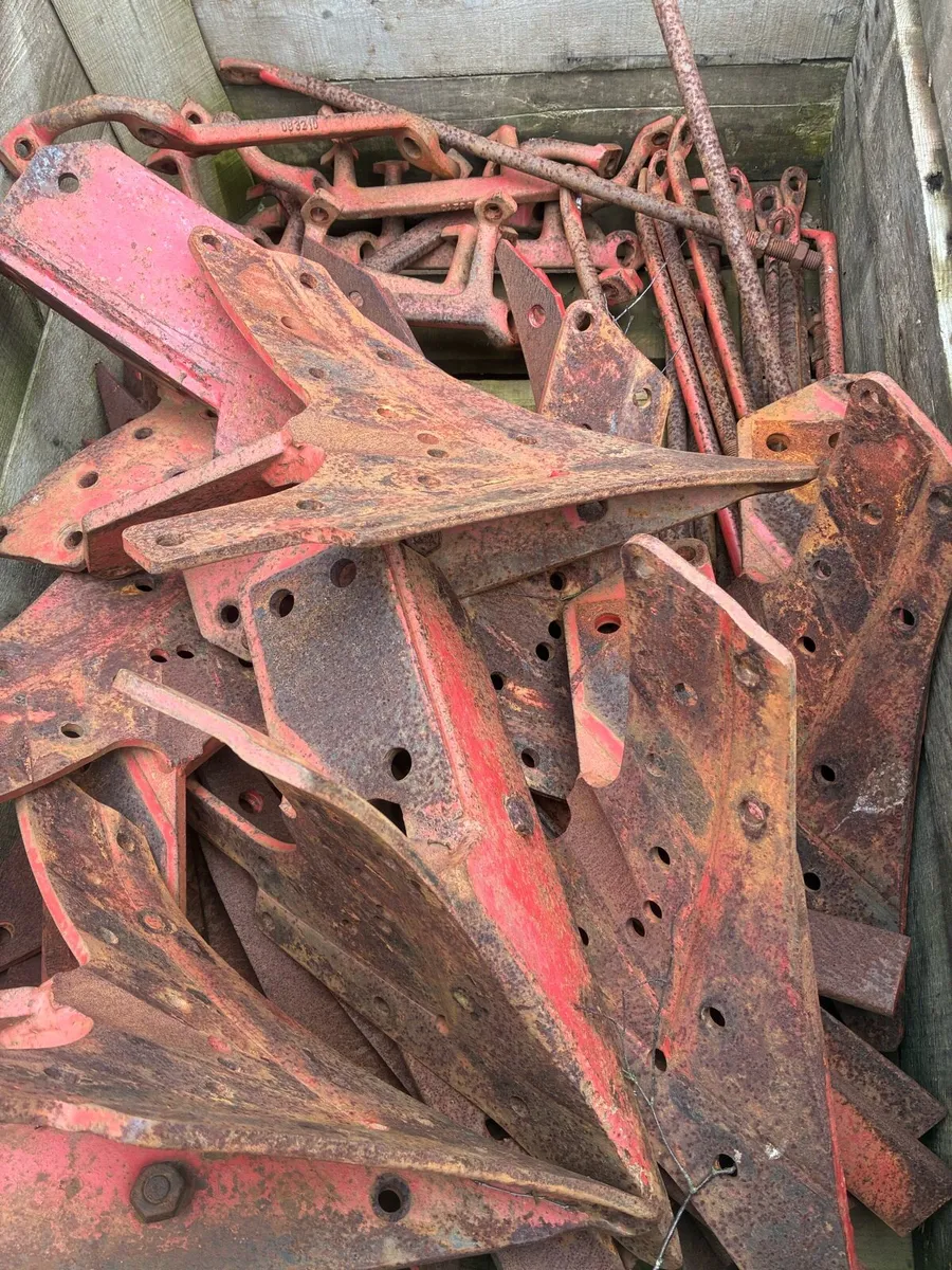 Kverneland plough slatted bodies - Image 3
