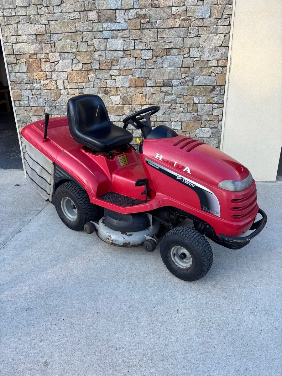 Honda ride on lawnmower - Image 2