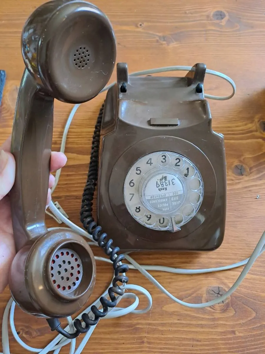 Vintage British Telecom Brown Rotary Dial Telephon - Image 2
