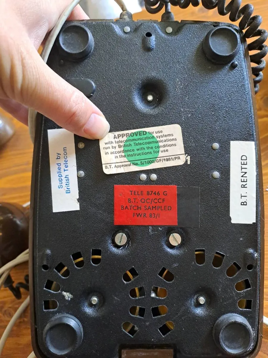 Vintage British Telecom Brown Rotary Dial Telephon - Image 4