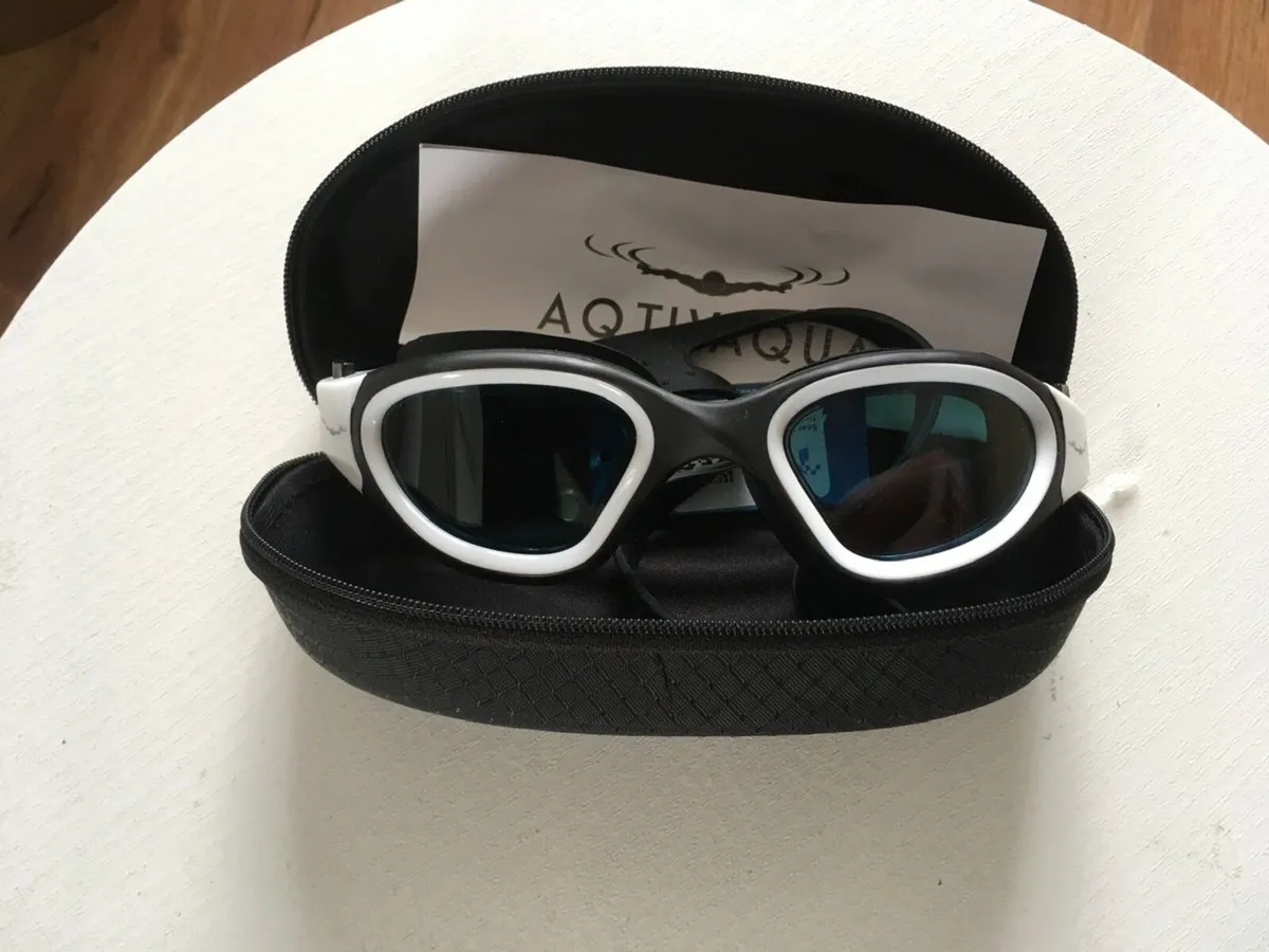 Swimming Goggles - Image 1