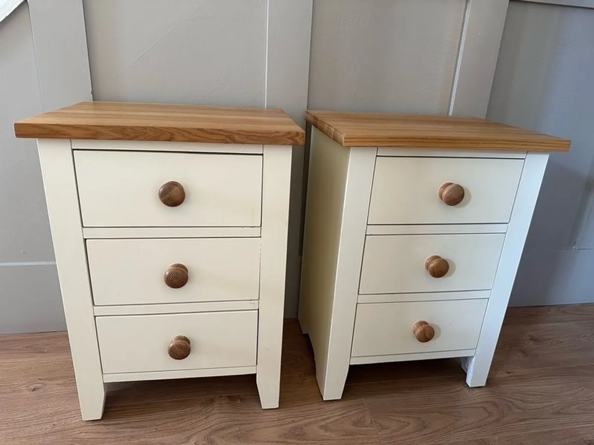 Bedside lockers- cream coloured with wooden top - Image 1