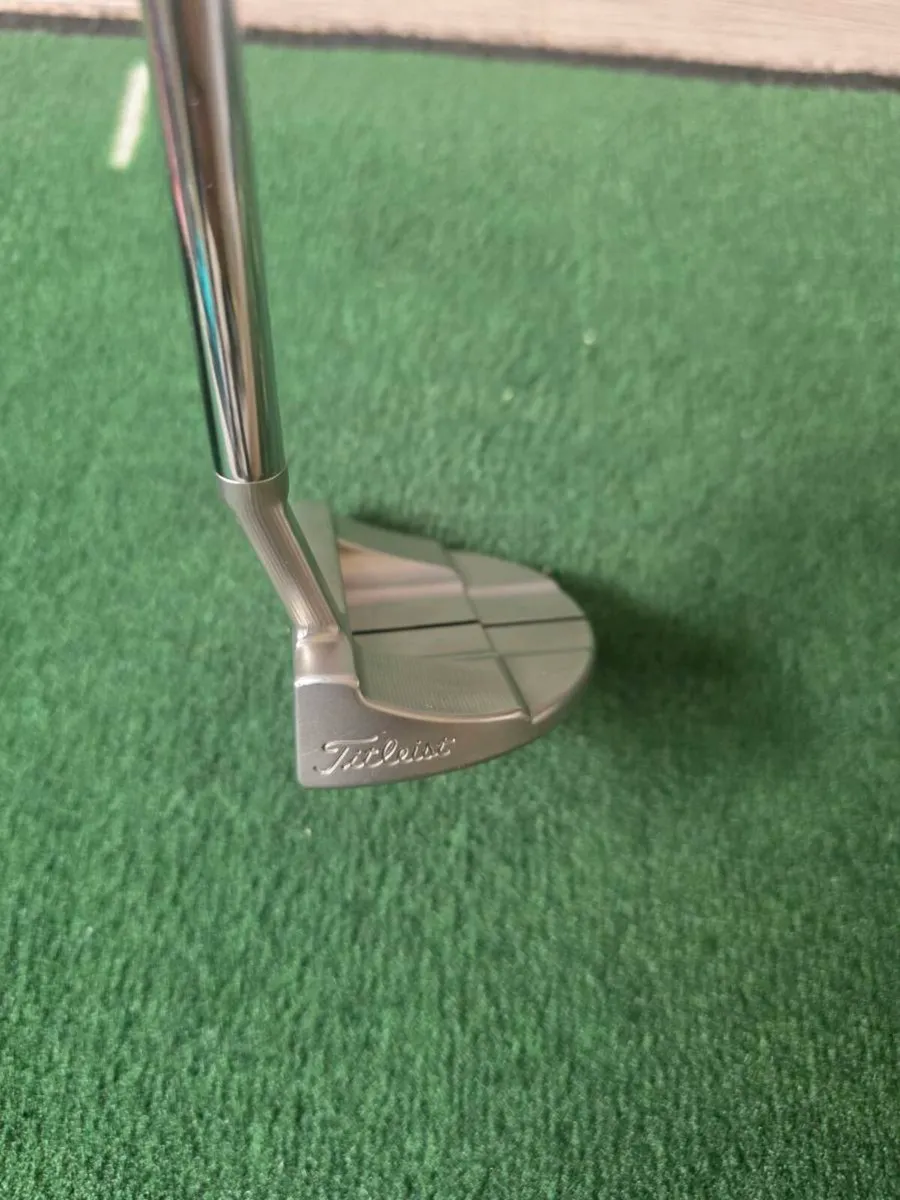 Scotty cameron Special Select 5.5 flowback 34in - Image 4