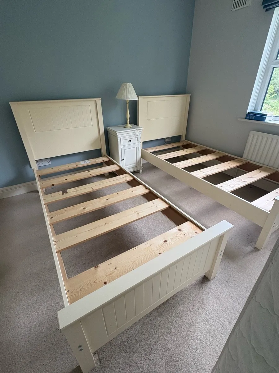 2 x Single bed frames in excellent condition - Image 1