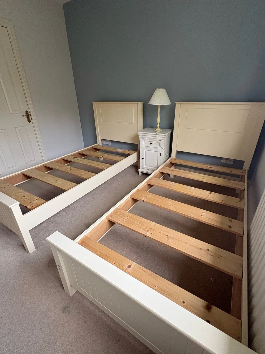 2 x Single bed frames in excellent condition - Image 2