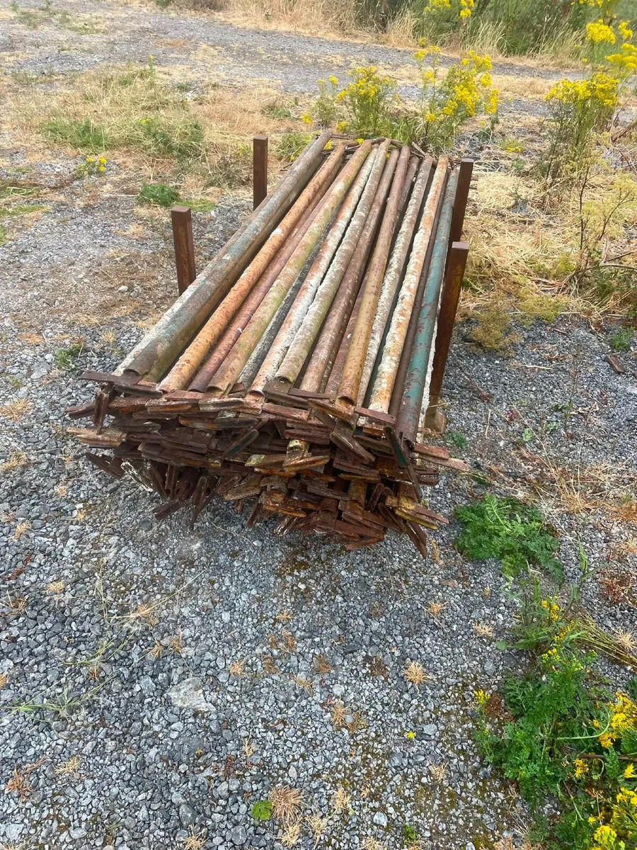 Scaffolding/boards - Image 1