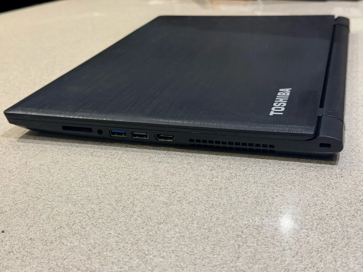 Toshiba Satellite 12 GB - Image 4