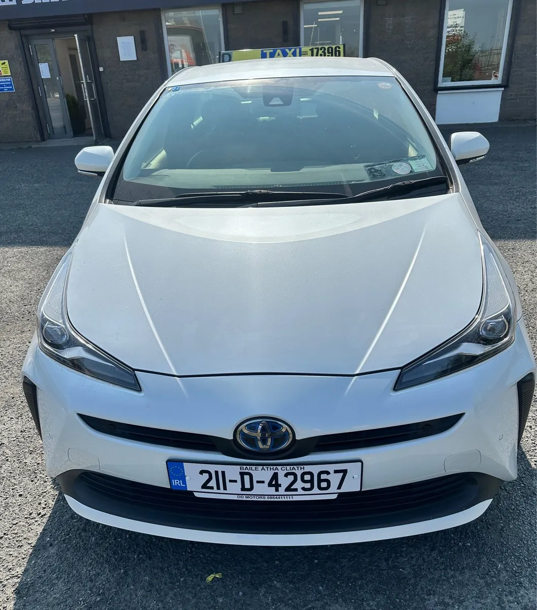Taxi for rent Prius