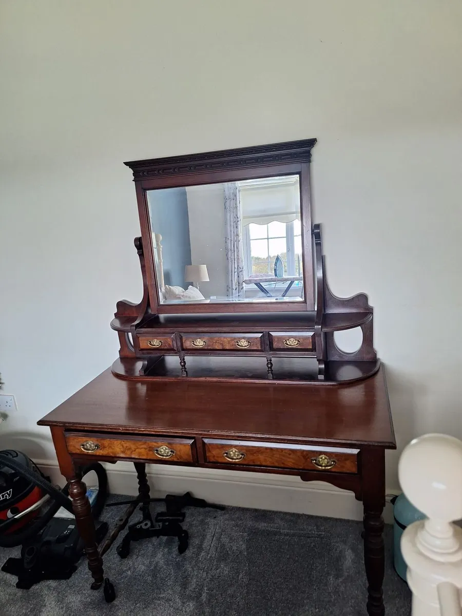 Vintage dressing table - Image 1