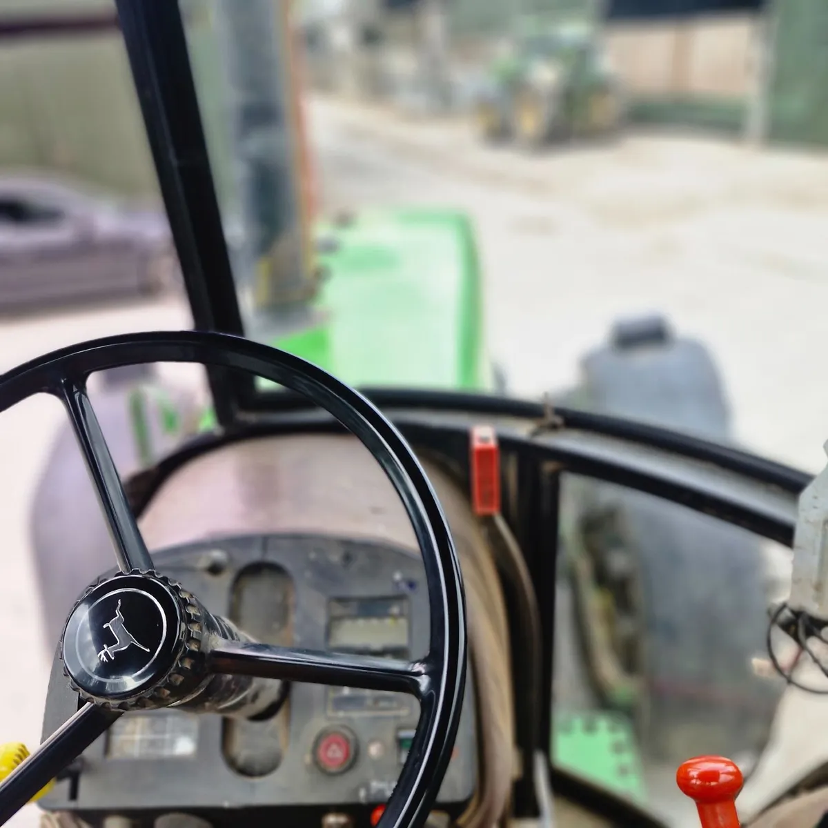 John Deere 4250 - Image 3