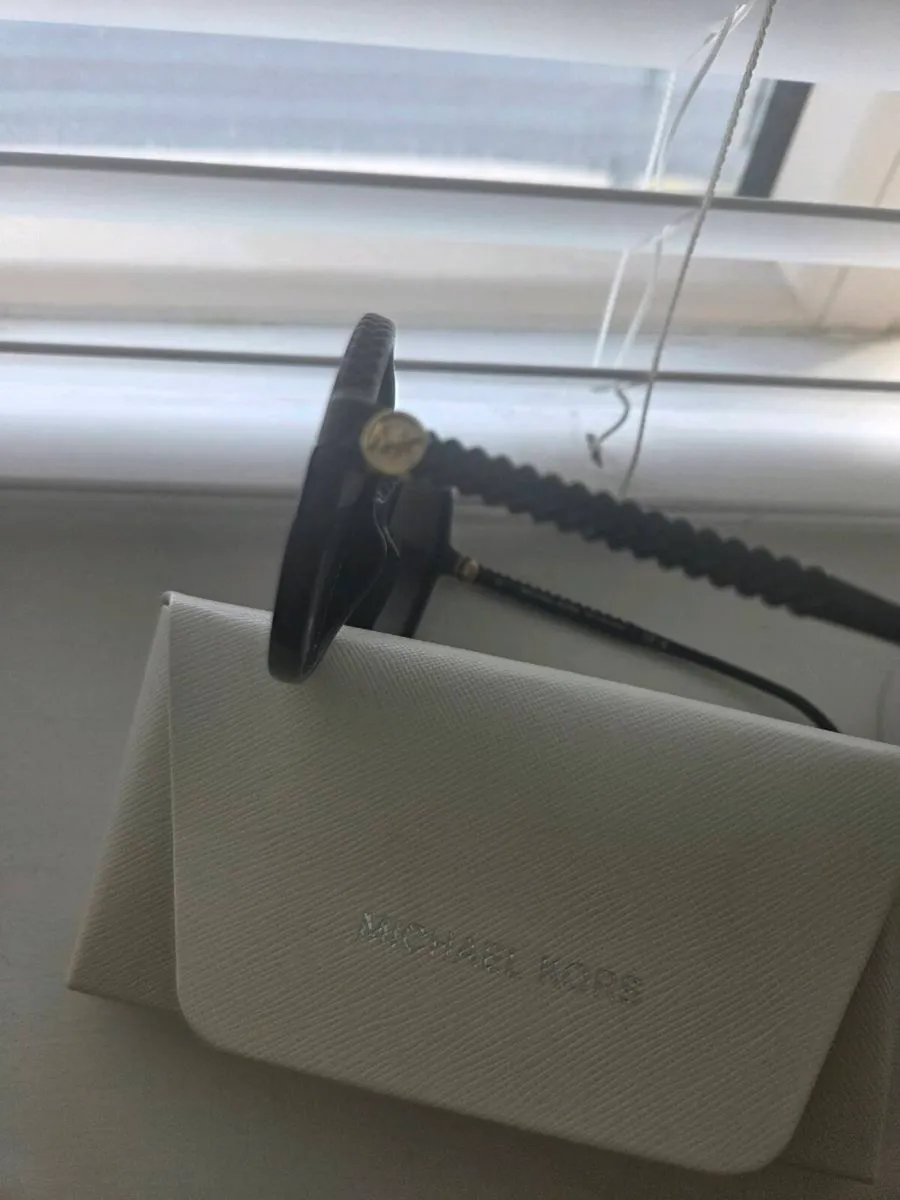 Michael kors sunglasses - Image 2