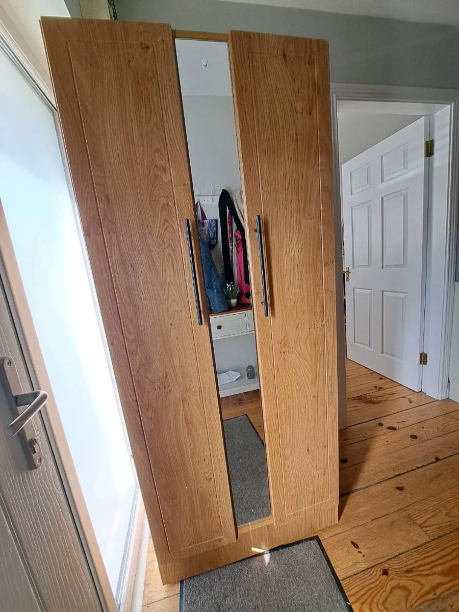 Wardrobe - Image 3