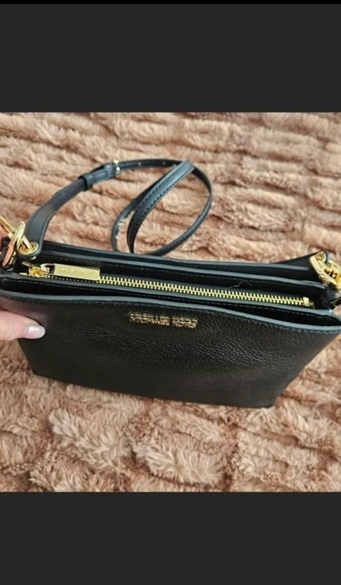 Michael kors bag - Image 2