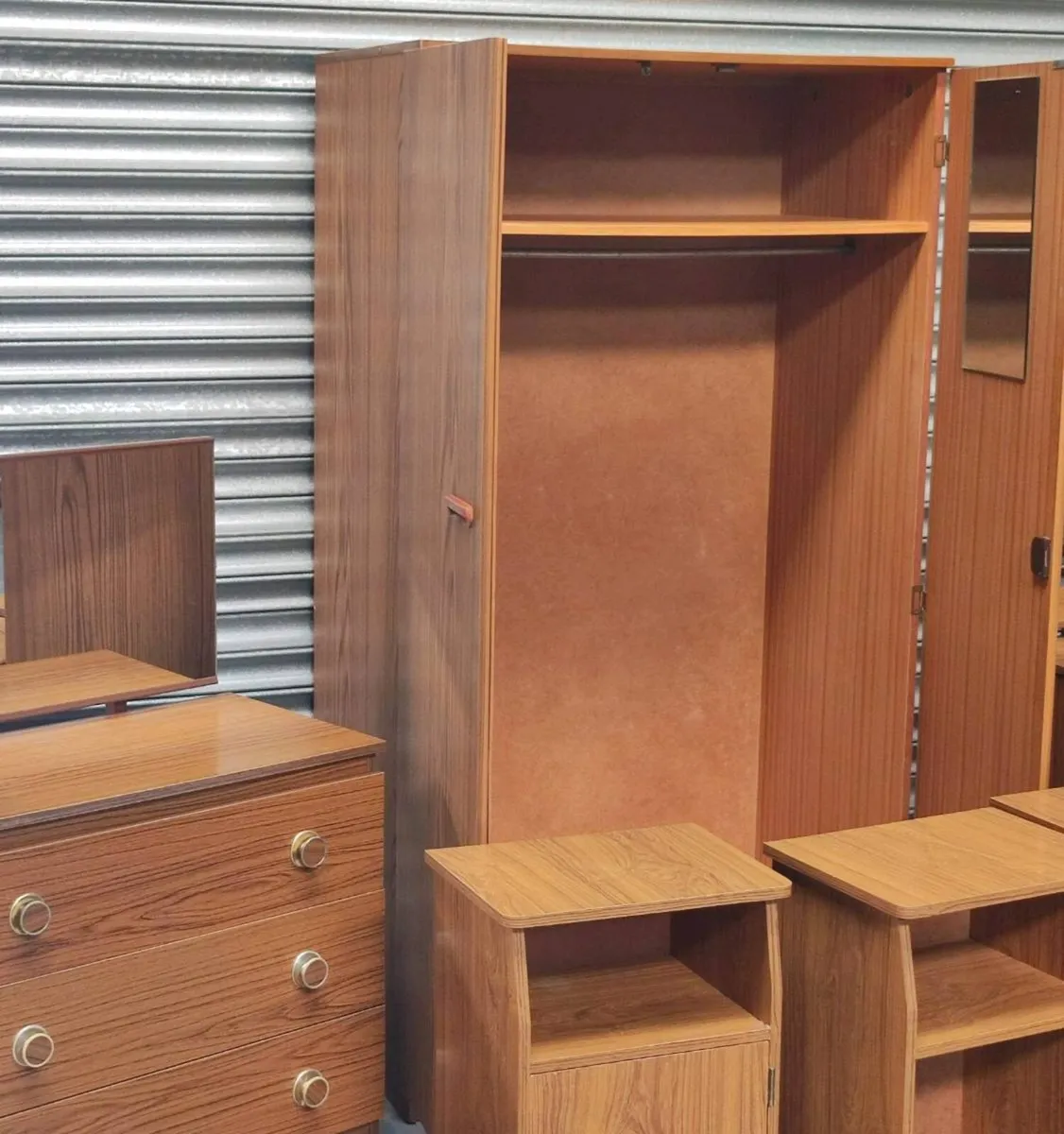 1960's Mid century retro bedroom furniture - Image 2