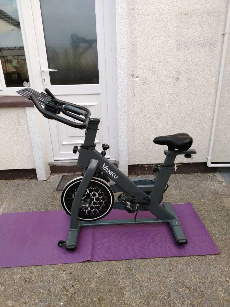 Vanku exersize bike - Image 1