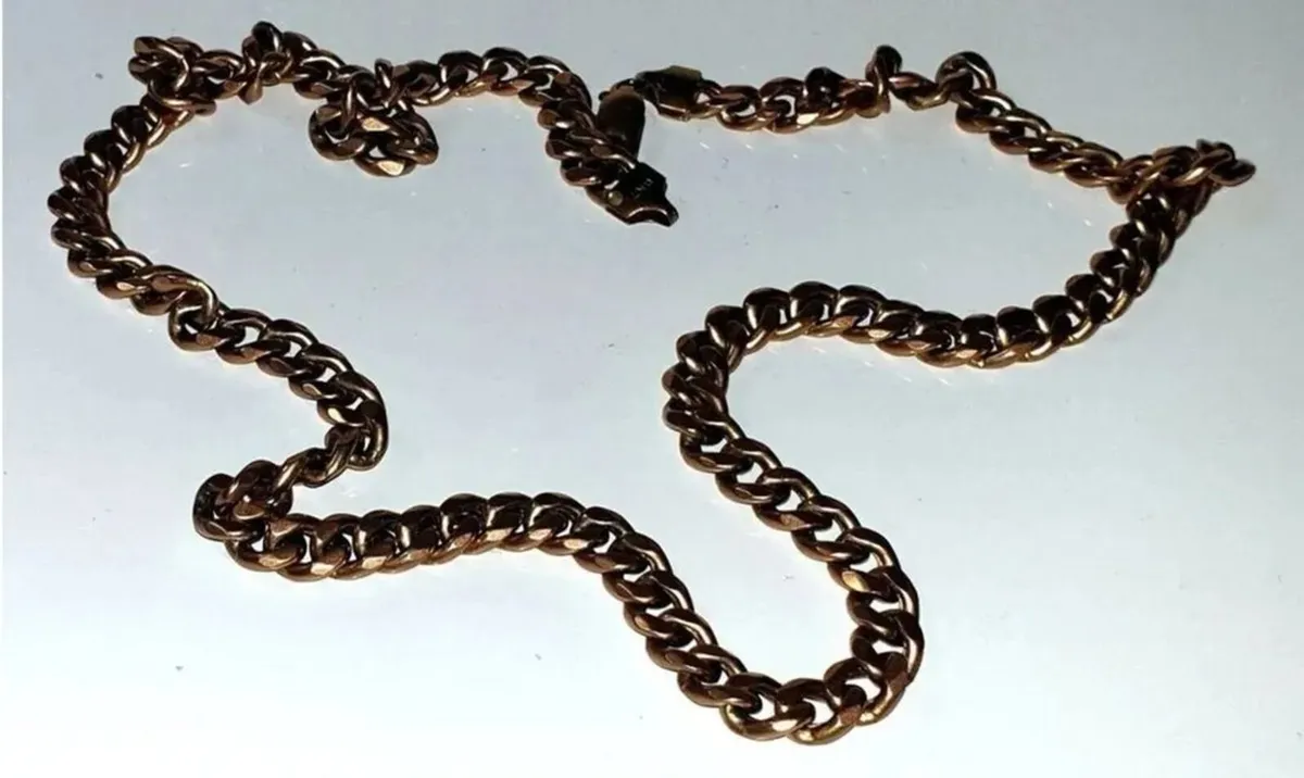 Heavy 9ct Gold Hallmarked Curb Chain - Image 2