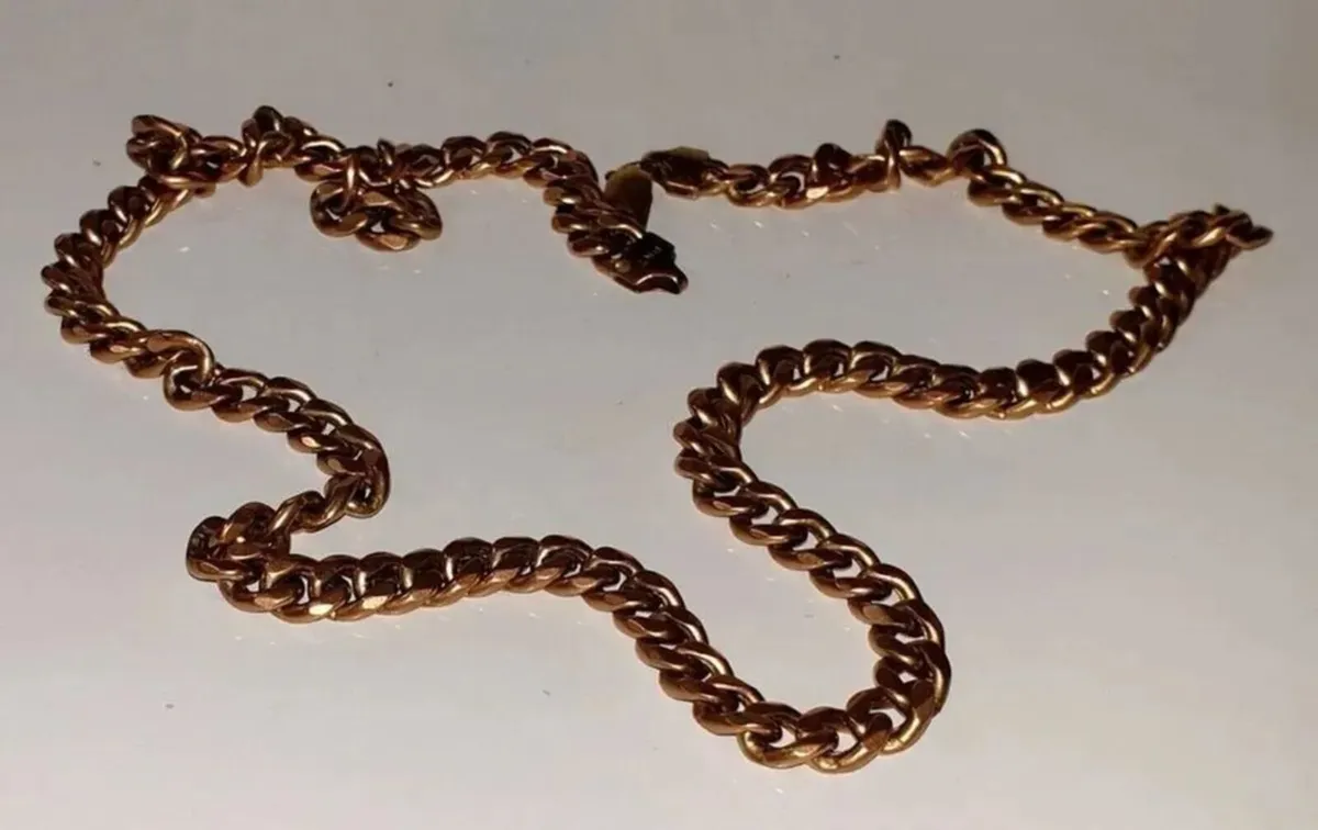 Heavy 9ct Gold Hallmarked Curb Chain - Image 3