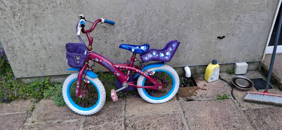 Barbie child bike  with  helmet - Image 1