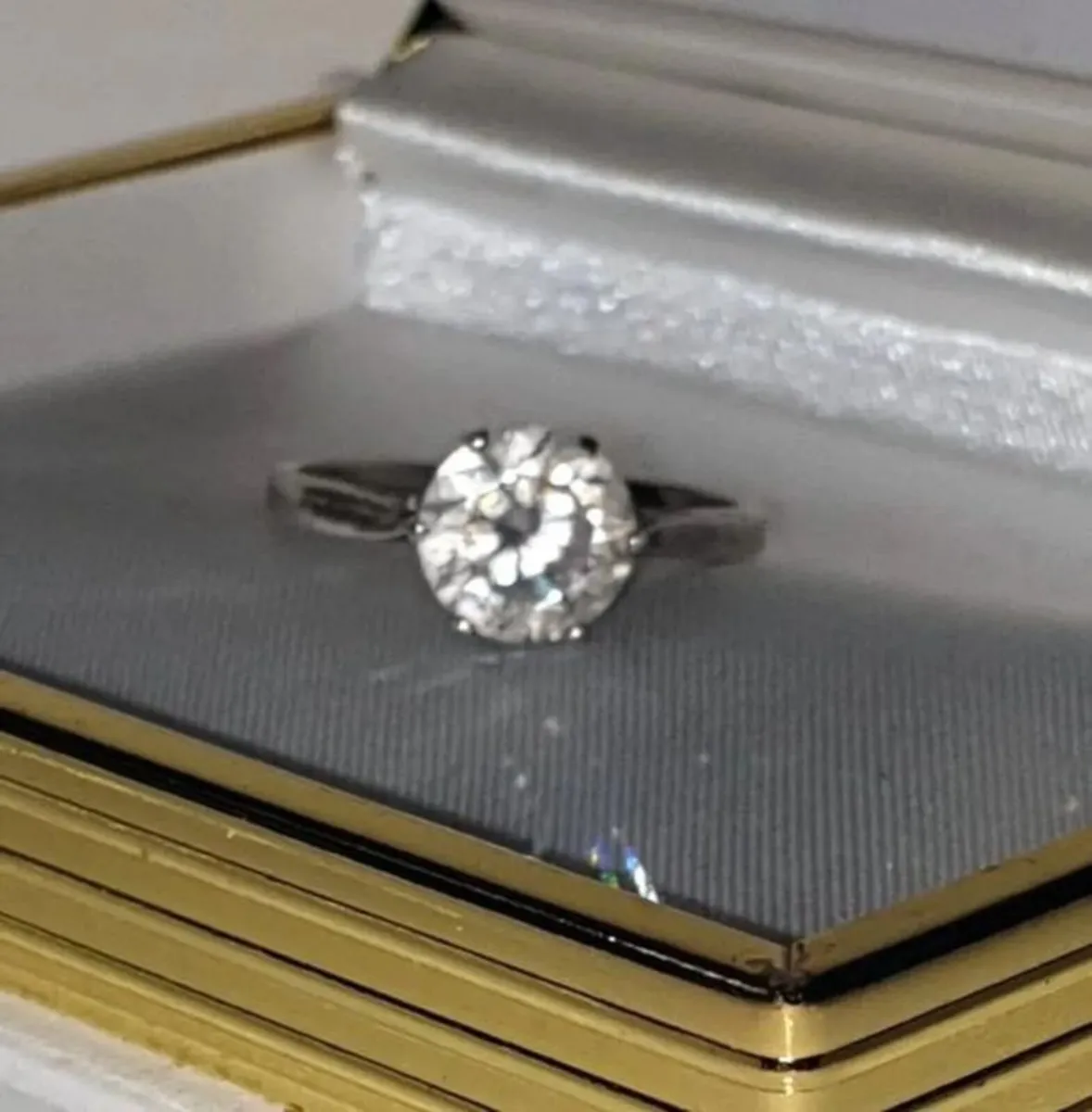 Vintage Hallmarked Silver Solitaire - Image 1