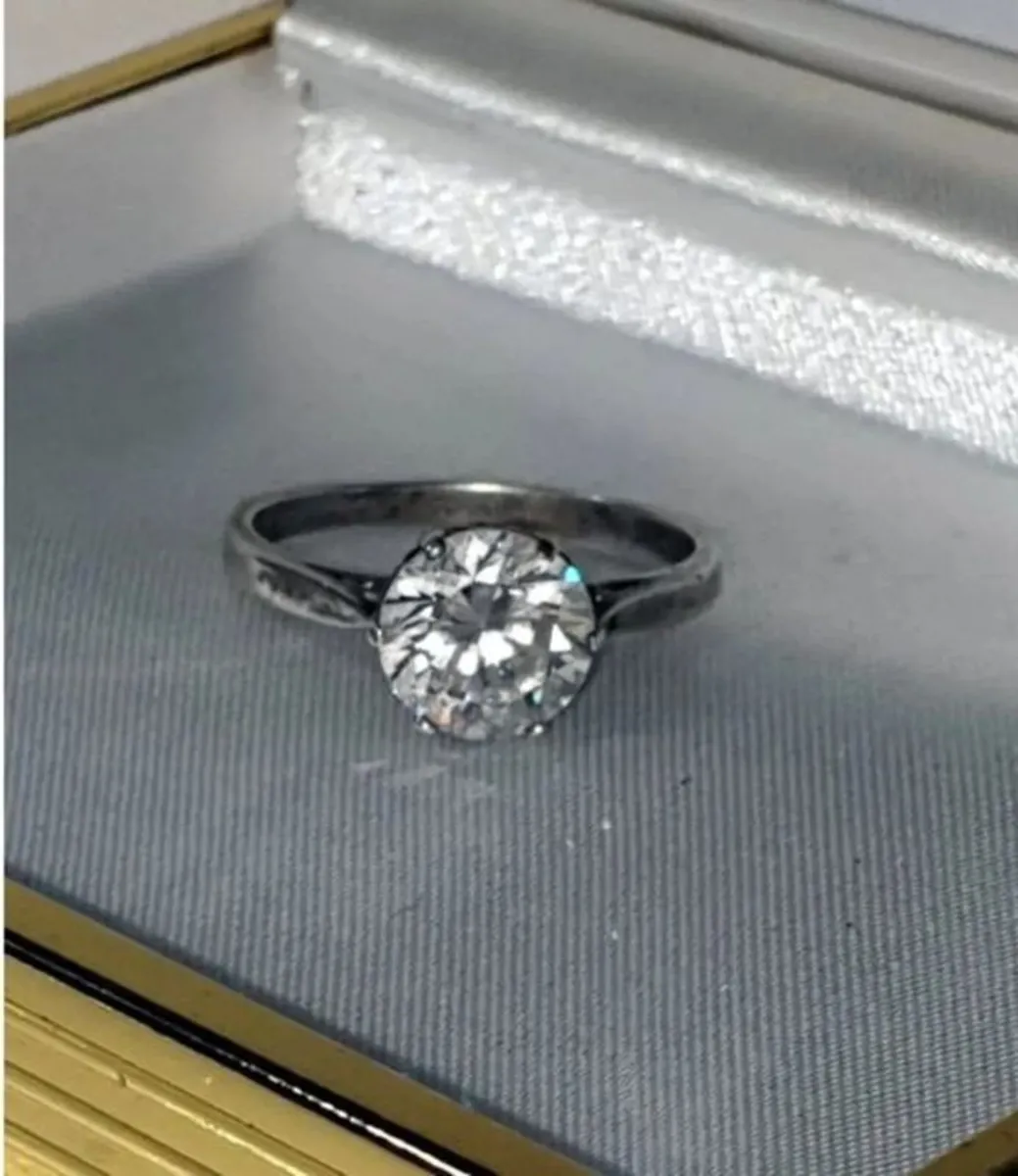 Vintage Hallmarked Silver Solitaire - Image 3