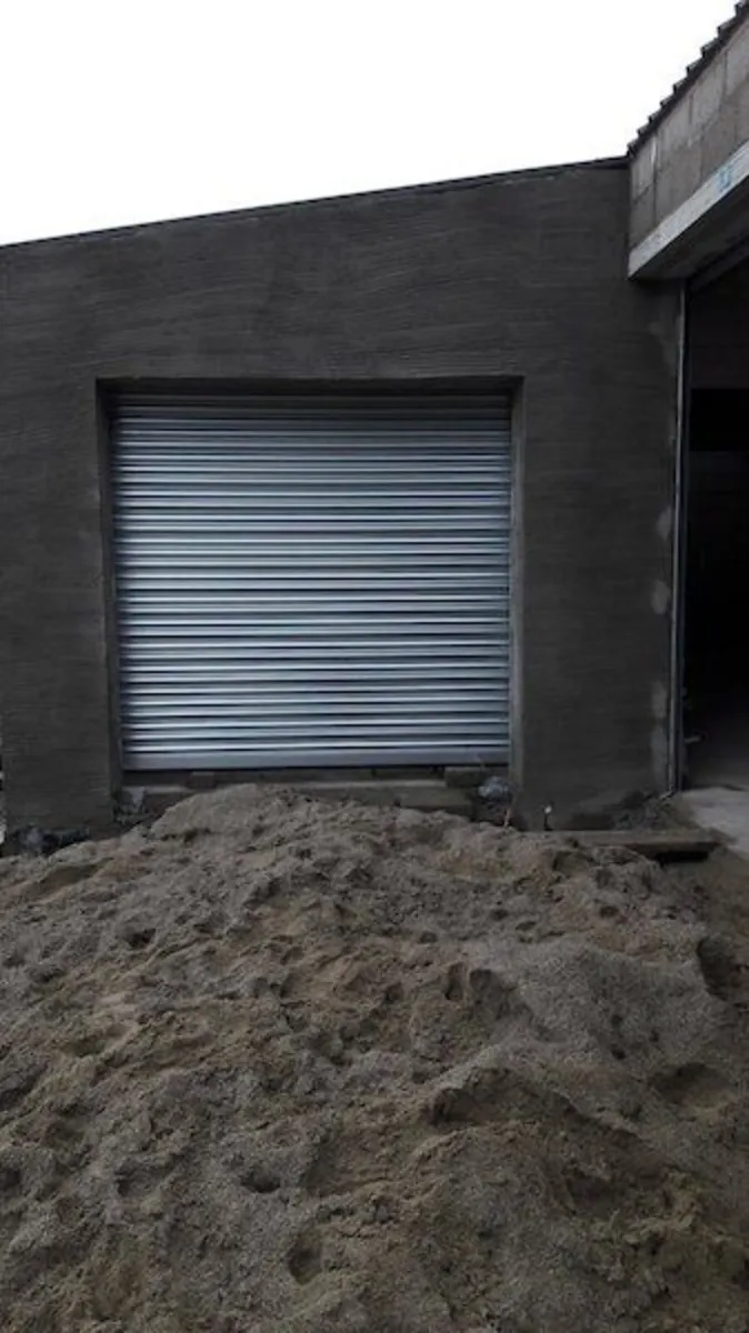 roller  doors,  shutters  and  sectionals - Image 2