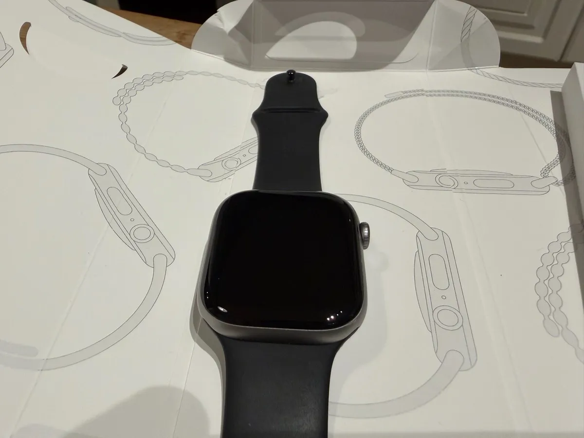 Apple Watch Series 11 - Image 2
