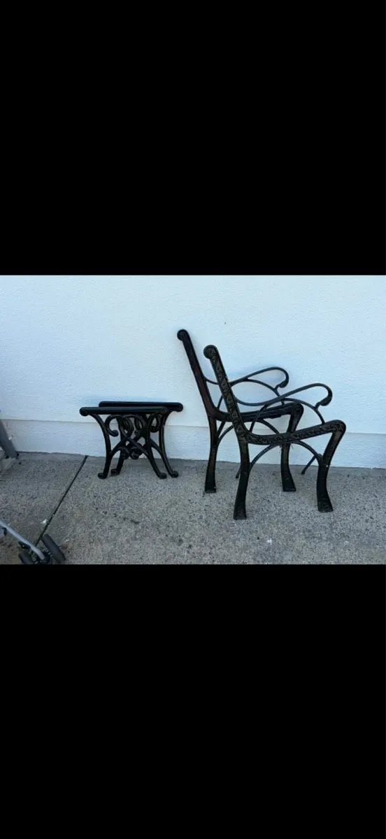 cast iron garden bench + table - Image 1