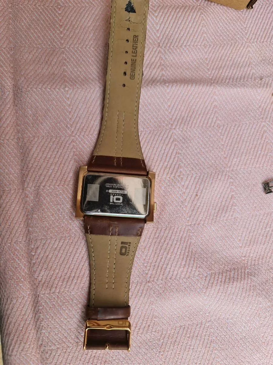 01TheOne "Ibiza Ride" Binary LED Watch - R - Image 4