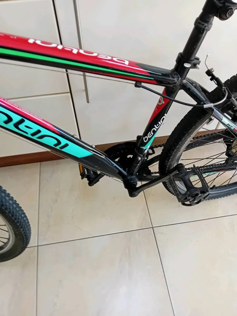 BOYS MOUNTAIN BIKE 26 INCH WHEELS - Image 3