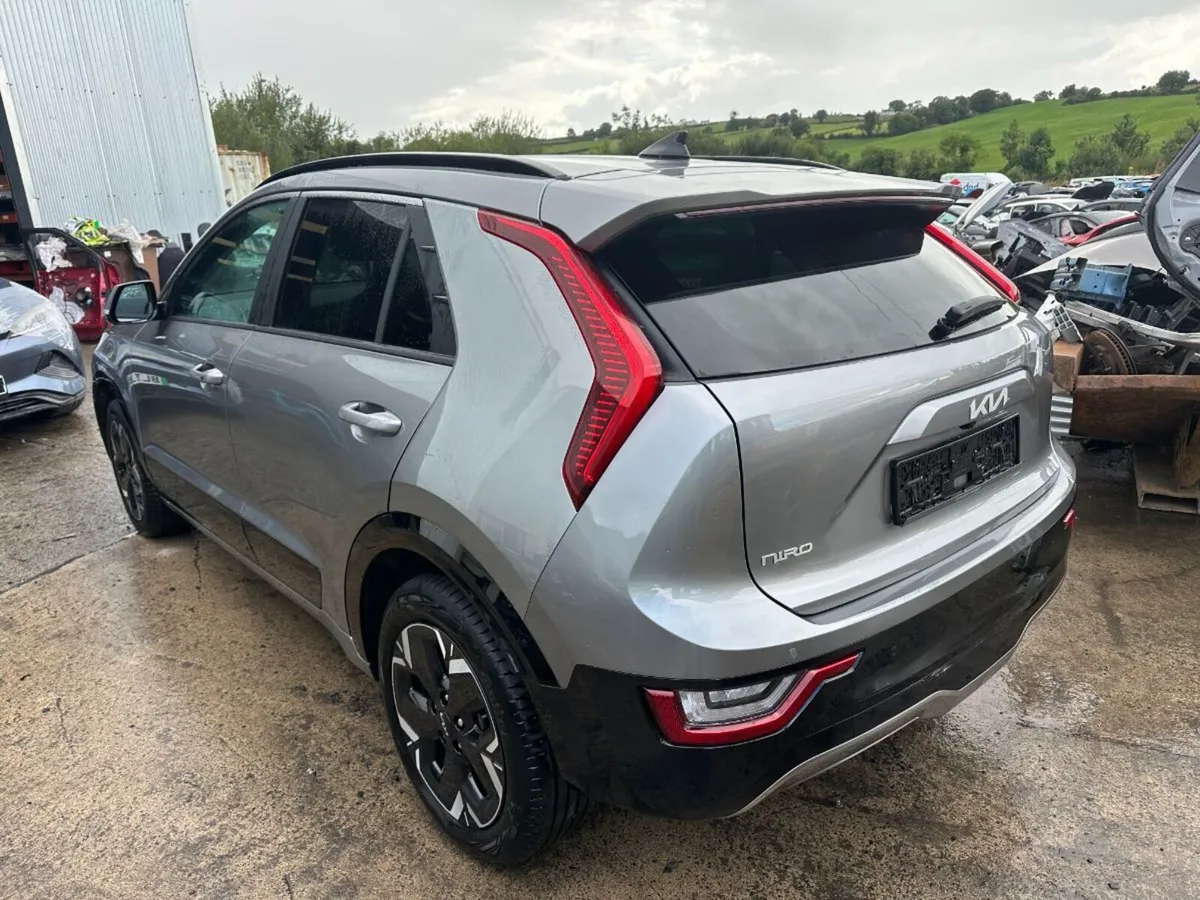 2024 KIA NIRO FOR BREAKING - Image 3