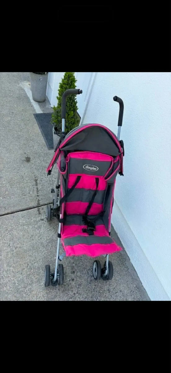 stroller €20 + raincover - Image 2