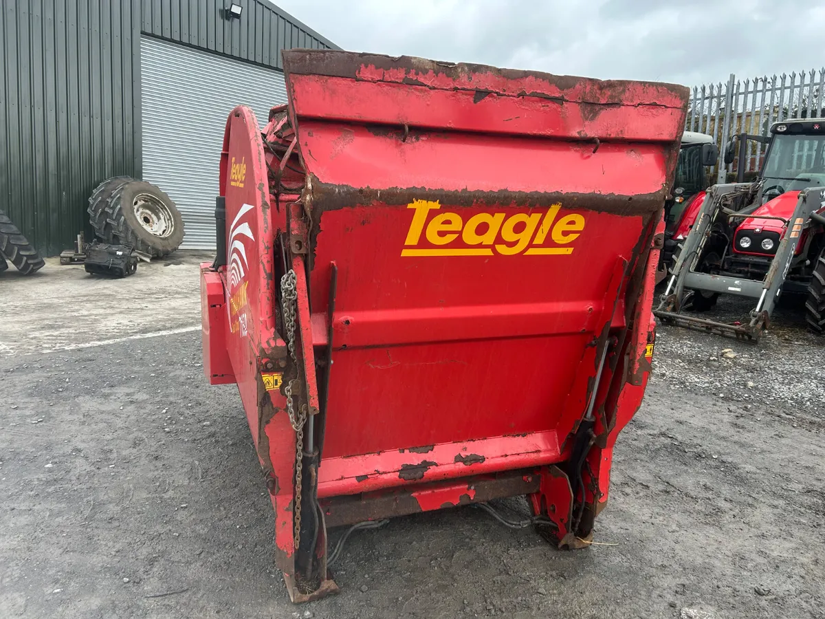 2014 Teagle 7150 Tomahawk Straw Chopper - Image 4