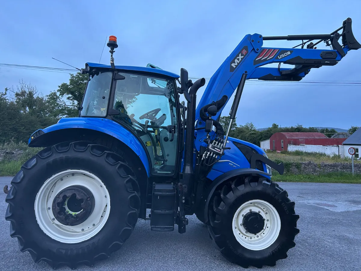 2024 New Holland T5.120 with MX Loader - Image 4