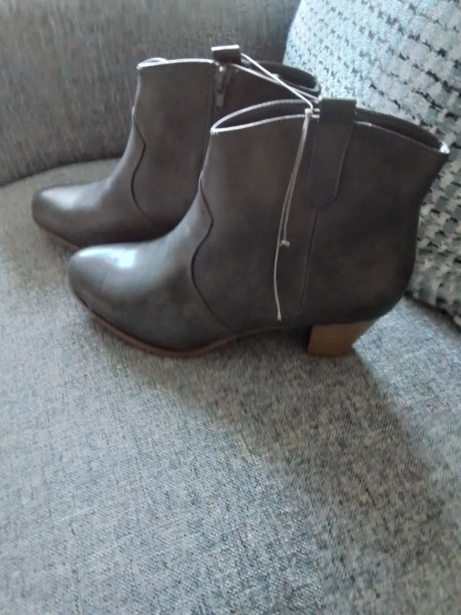 New boots - Image 2