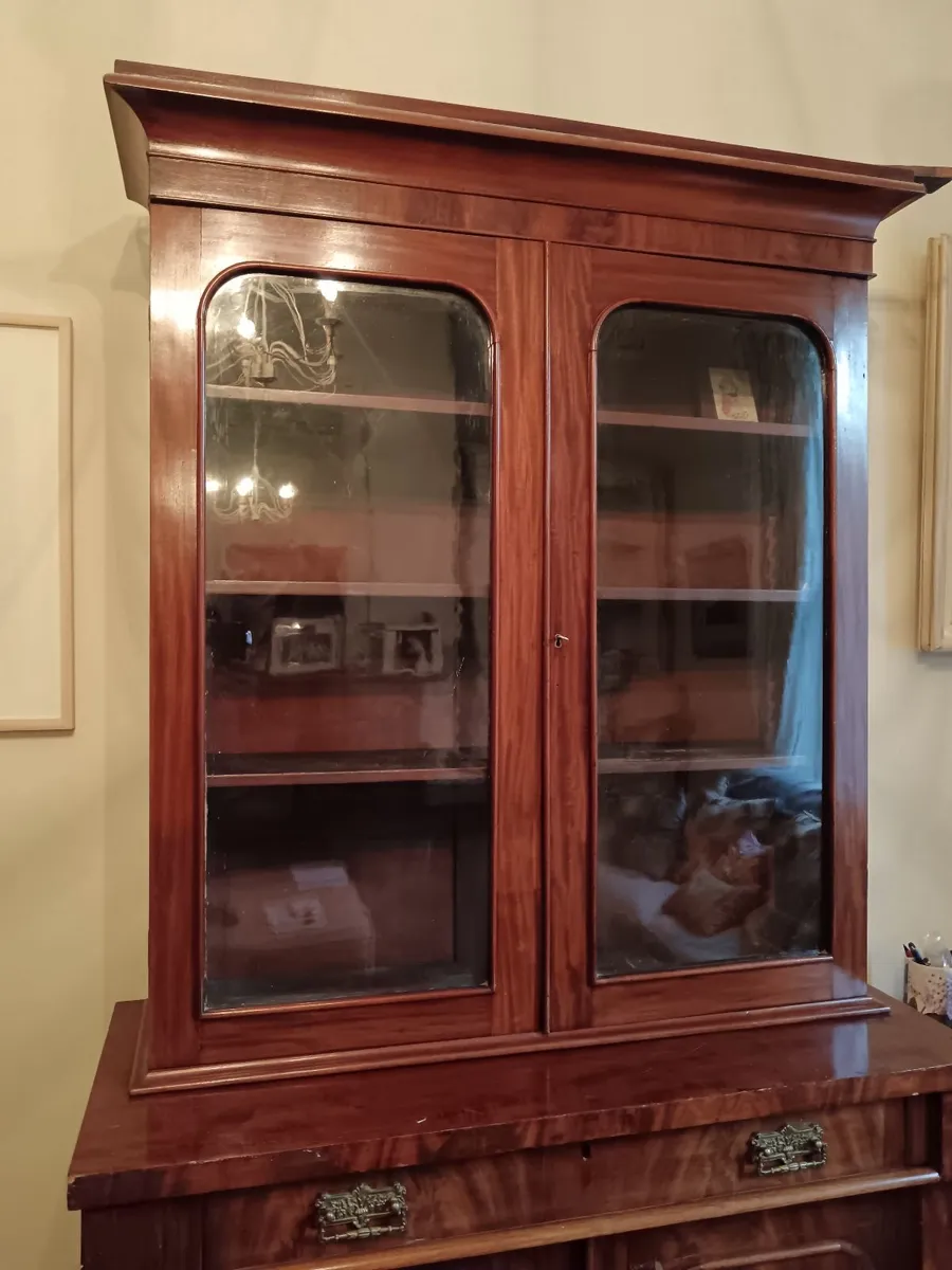 Victorian Mahogany Display Cabinet / Dresser - Image 3