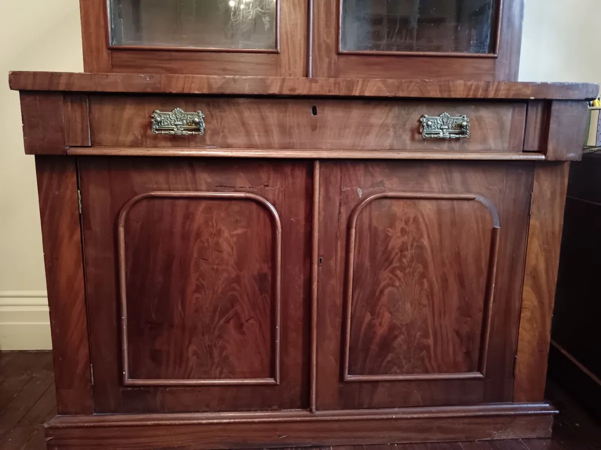 Victorian Mahogany Display Cabinet / Dresser - Image 4