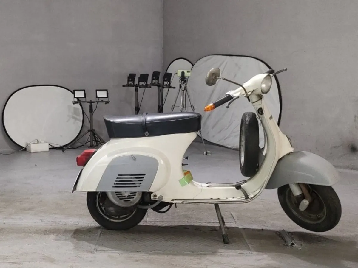 1980 Vespa 50S - Image 4