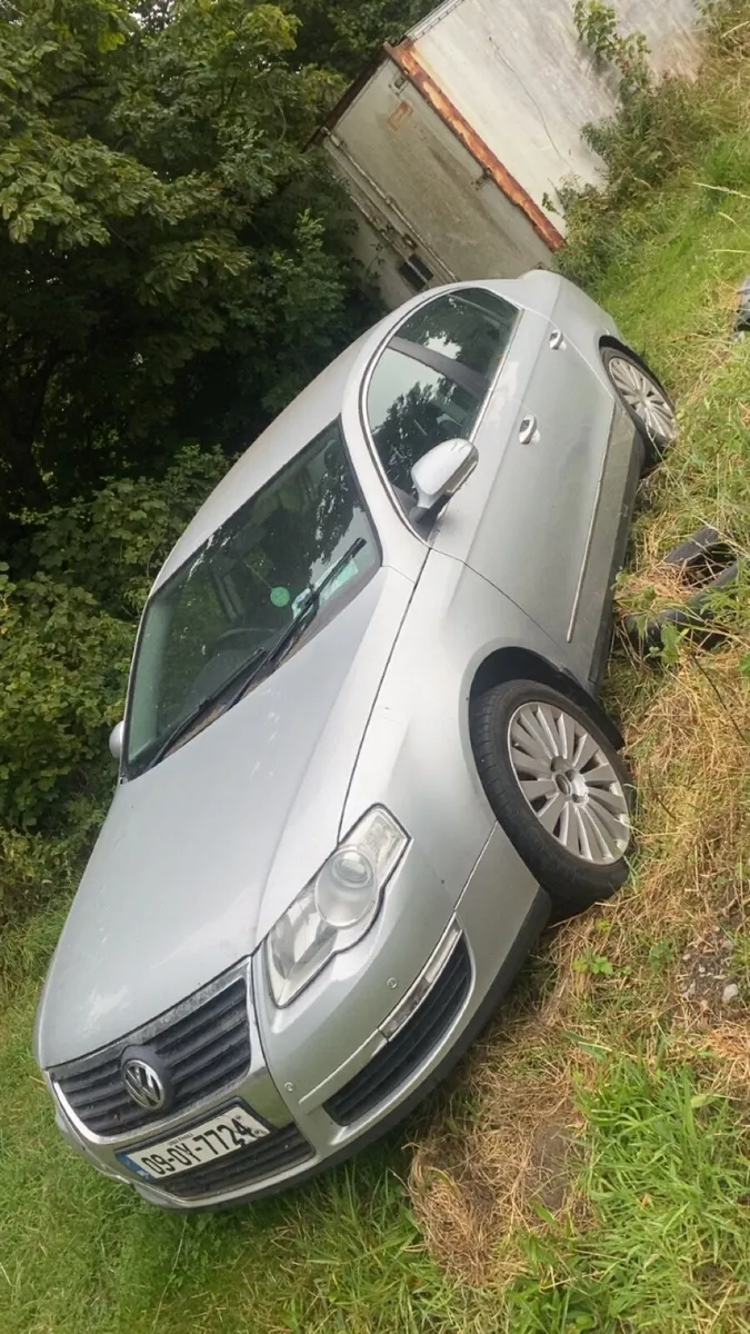 Volkswagen Passat 2009 2.0TDI140 - Image 2