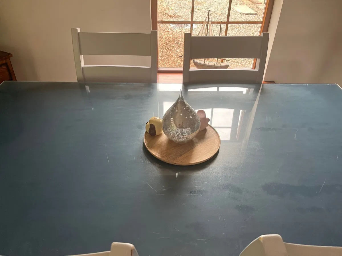 Dining table and chairs - Image 3