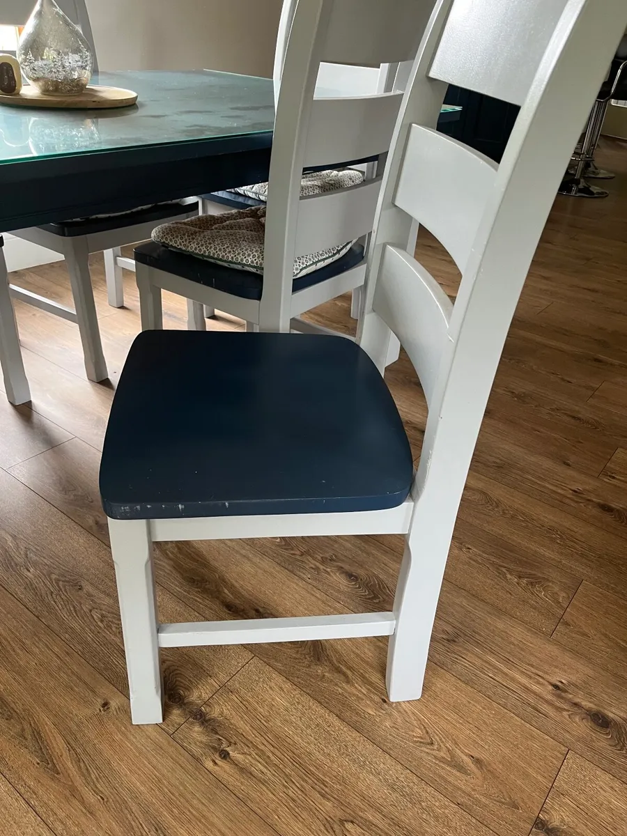 Dining table and chairs - Image 4