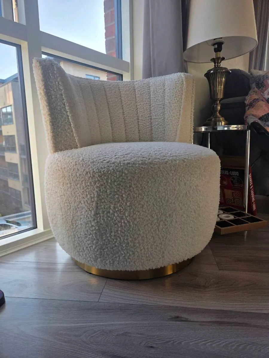 Swivel armchair - Image 1