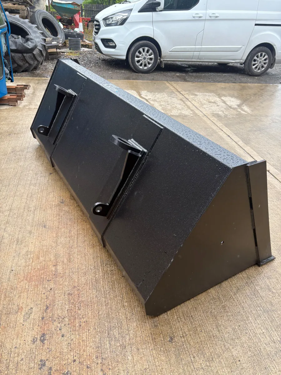 New pin and Cone heavy duty Bucket 8ft - Image 2