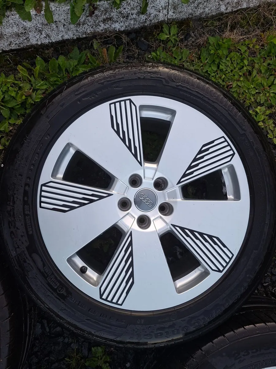 19" Genuine Audi Q5 S Line Alloys with tyres - Image 4