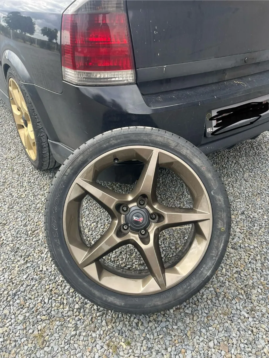 18" Penta Alloys 5x110. - Image 1