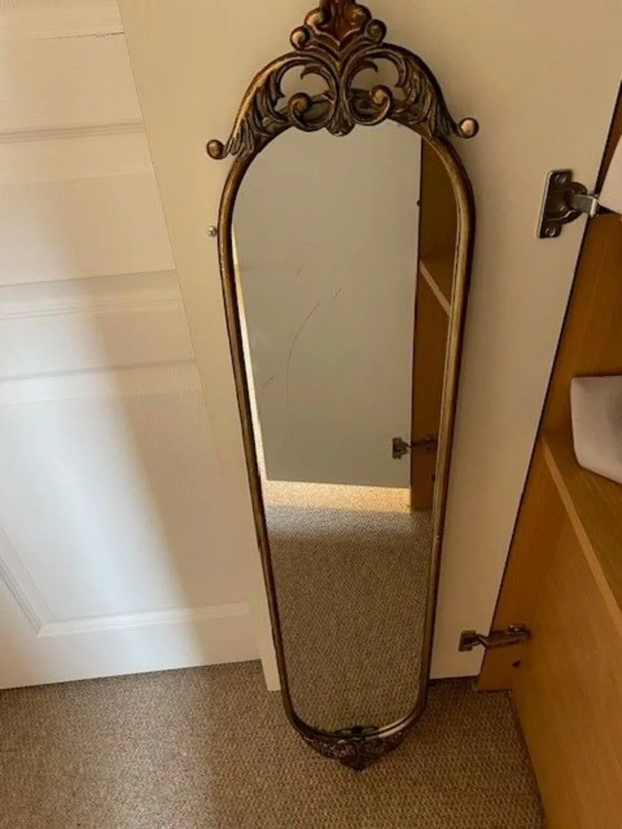 gold decorative mirror