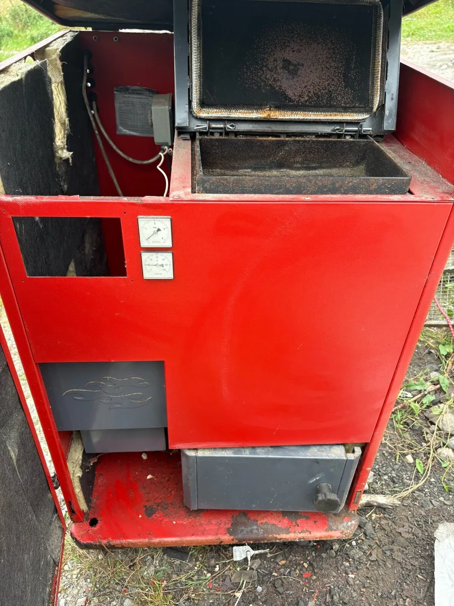 Wood pellet boiler for sale - Image 3